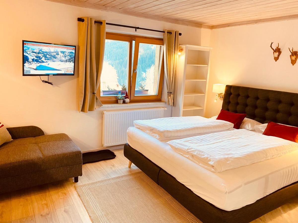 Alm Seasons Premium Chalet & Studios Зальбах-Хинтерглемм Экстерьер фото